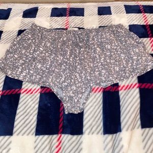 Abercrombie flower Shorts size medium make offers